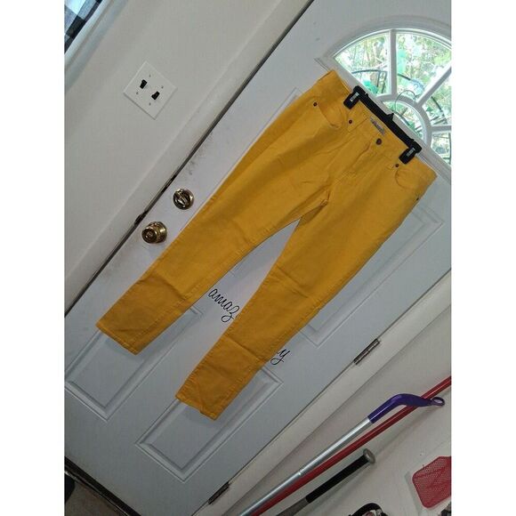 Encore Jeans Yellow Juniors 15 Super Stretchy - Picture 2 of 6